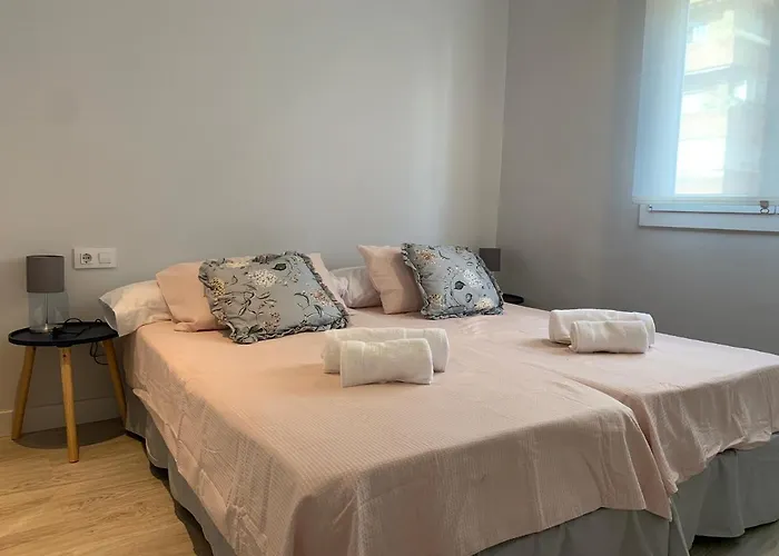 Nuevo, 3 Con Terraza Гранада